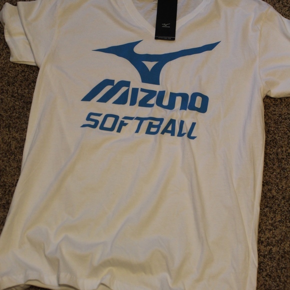 mizuno tee